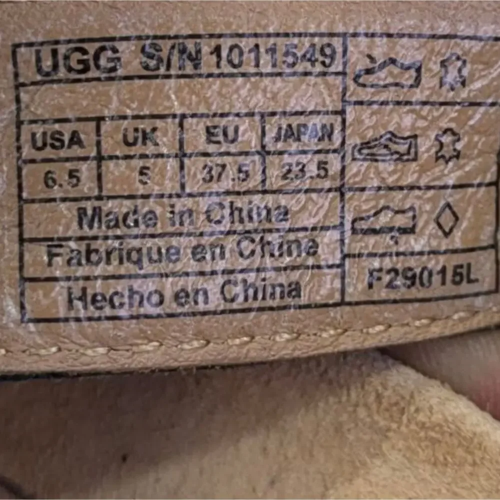 UGG size features